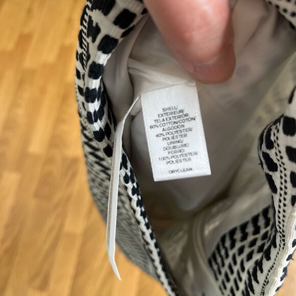 Beautiful Pencil Style Skirt by LOFT - Picture 9 of 10